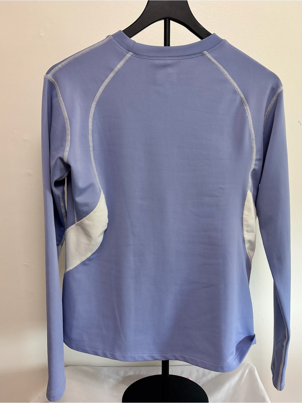 Running Room Women's Long Sleeve Performance Tee in Lavender/White - Picture 2 of 5